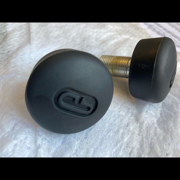 Riedell PowerDyne Adjustable Toe Stop (Pair) - Picture 7 of 13